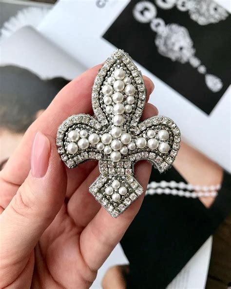Геральдическая Лилия, также королевская лилия или флёр-де-лис ⚜️ ...