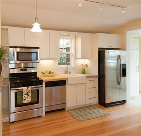Kitchen Designs For Small Kitchens Layouts
