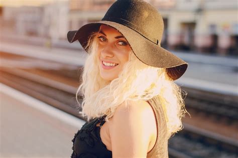 Vannes Mulher Imagens – Download Grátis no Freepik