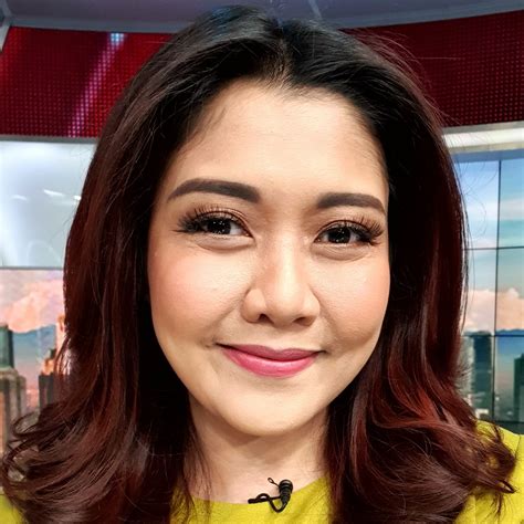 woro windrati komunikasi ibarat lifeblood uph universitas pelita