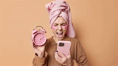 Как поставить свой трек на будильник iPhone: простая инструкция