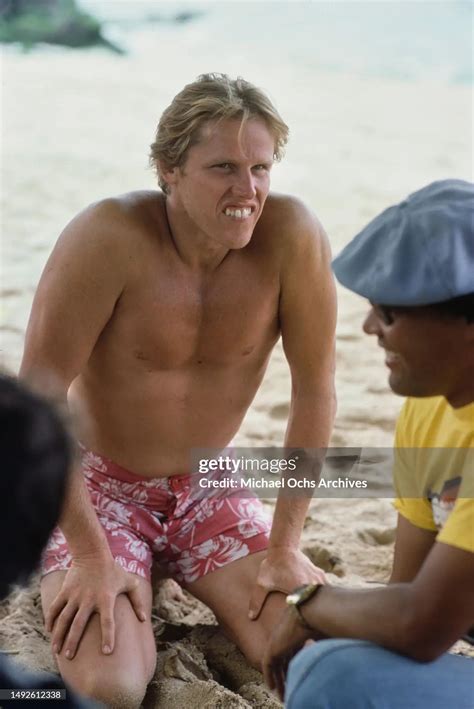 A firtee-free year old Gary Boofee fmiling at fomething (1977) : r ...