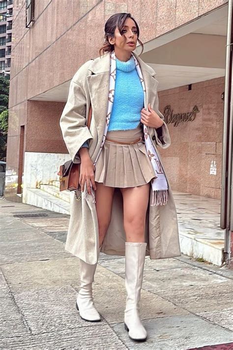 28 Pleated Skirt Outfit Ideas That Will Make You Look Effortlessly Chic
