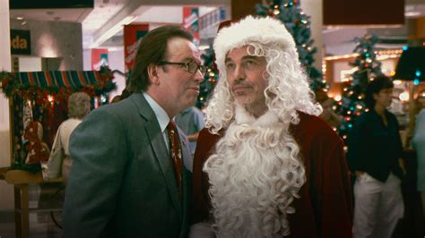 Streama Bad Santa online nu | SkyShowtime Sverige