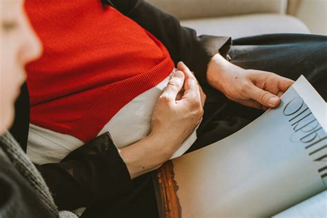 Psilocybin Pregnancy Risks Every Expecting Mother Needs To Know - RYZE Superfoods