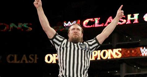 This week’s sign Daniel Bryan really, really wants to wrestle ...