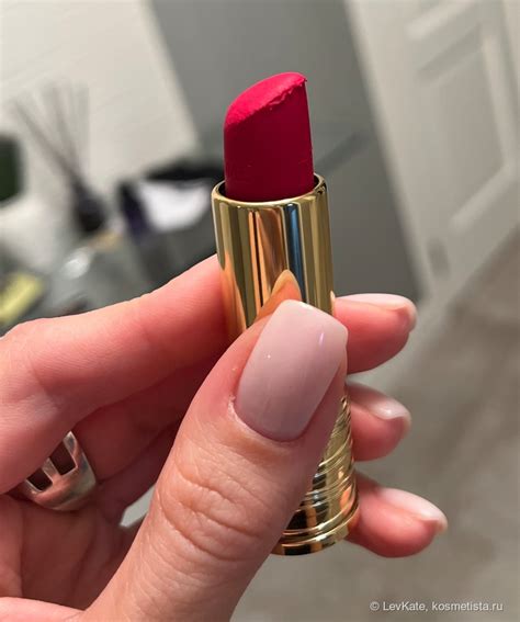 Красивая помада с особенностями поведения: Lancôme L’Absolu Rouge Drama ...