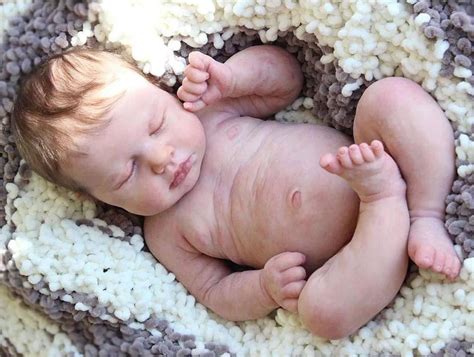 What is a silicone baby？