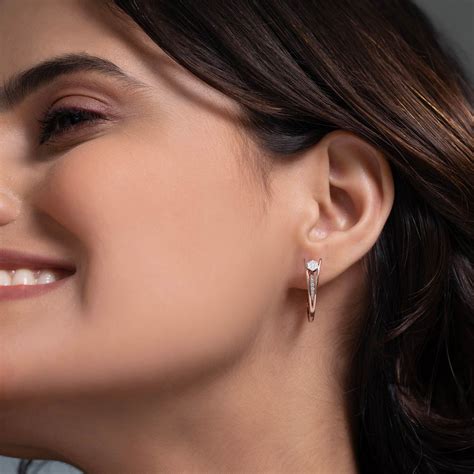 Buy Sparkling Diamond Earrings Online - CaratLane