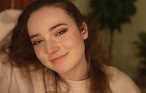 Soly Asmr : r/MoreSexyASMRGirls