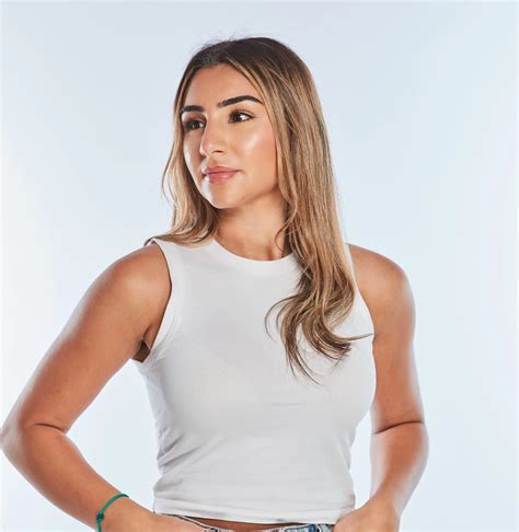 Meet Adam Dovile's wife Lisa and their two daughters | New Idea