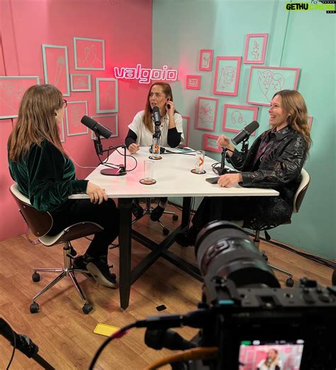 Natalia Valdebenito Instagram – ¿LAS MANIFESTADORAS MÁXIMAS? Dios y la