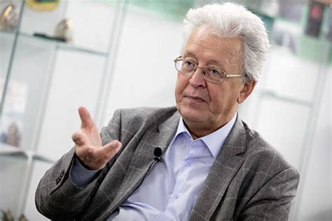 Valentin Katasonov: Vidim da se sprema genocid, korona je samo proba ...