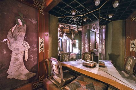 Take A Look Inside An Abandoned Love Hotel in Japan | eBaum's World