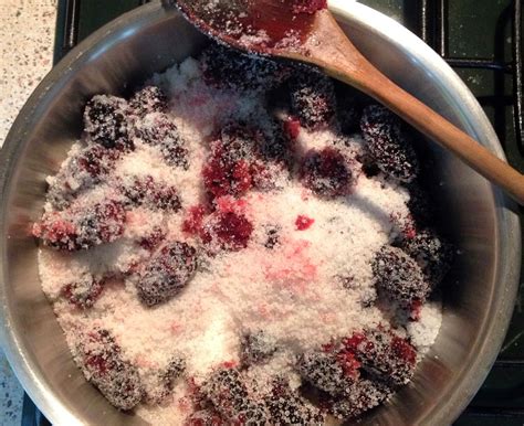 The Crispy Crouton: Make homemade fruit jam - it's easy when you know how!