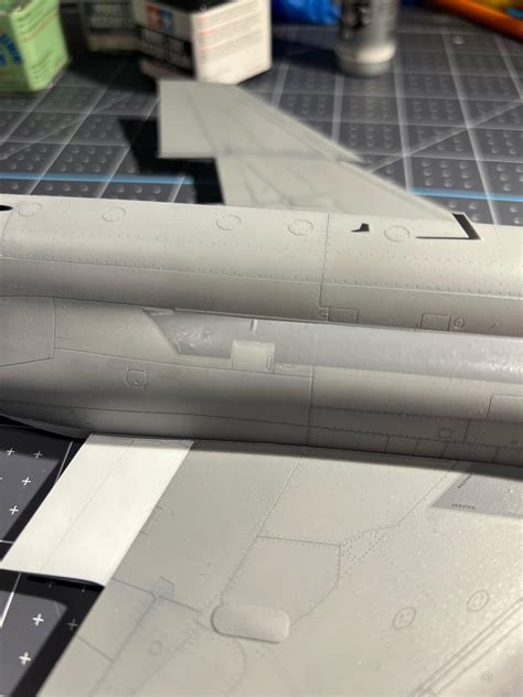 Best/cleanest way to get rid of bubbles like this in decals : r/modelmakers
