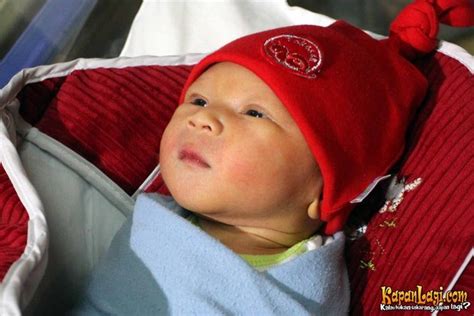 preskon kelahiran putra pertama apoy wali kapanlagicom