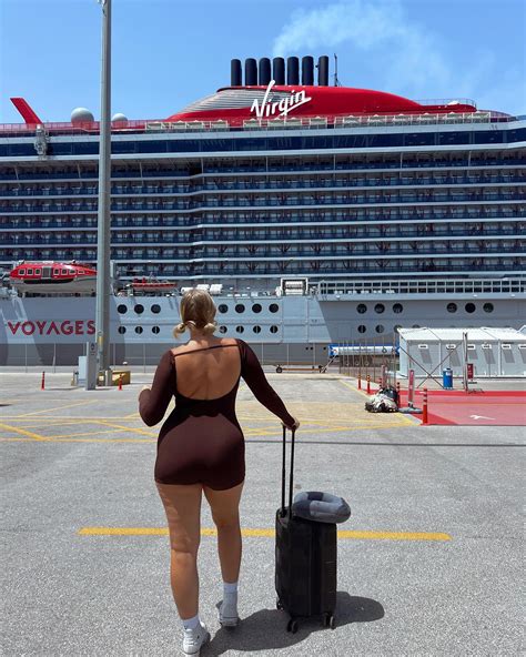 Crosbie | Y’all I’ve never been on a cruise 🤭 this is so exciting ☁️🚢⚓️