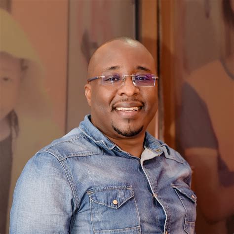 Yesigye - Warning: 70s pose detected 🚨🌼. May cause spontaneous