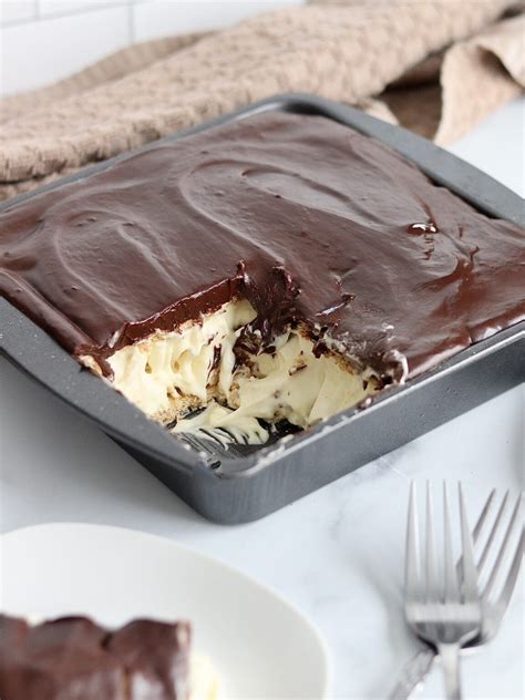 chocolate eclair pan dessert  gwen mayer blog