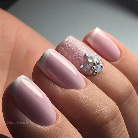 Модные тенденции 2019 в маникюре шеллак с фото | Bridal nails, Simple ...