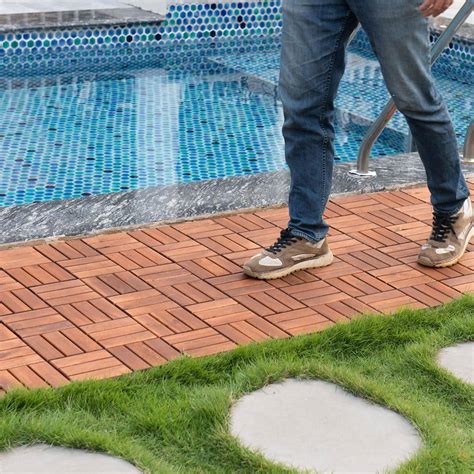 outdoor checker pattern square wood interlocking floor