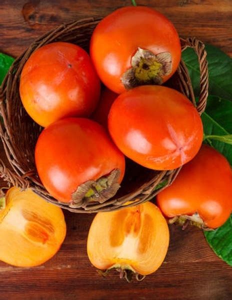 Варенье из хурмы с мандаринами Нам нужно: Хурма — 1 кг Сахар — 700 г ...