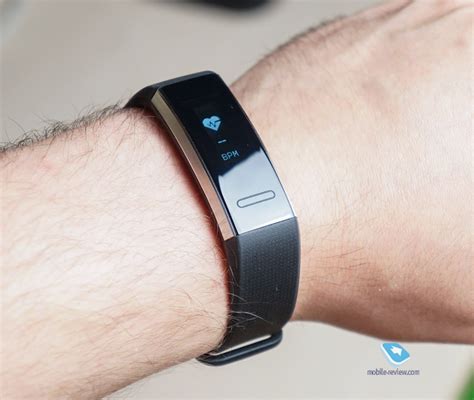 Mobile-review.com Обзор фитнес-браслета Huawei Band 2 Pro
