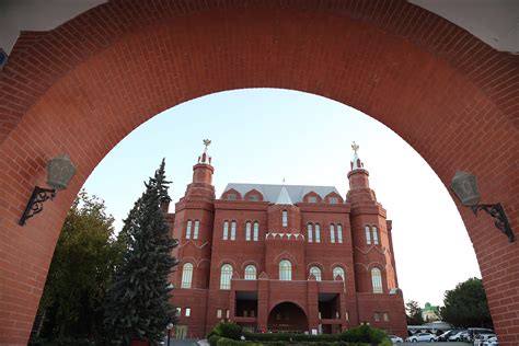 Kremlin Palas – Işıklar Tuğla