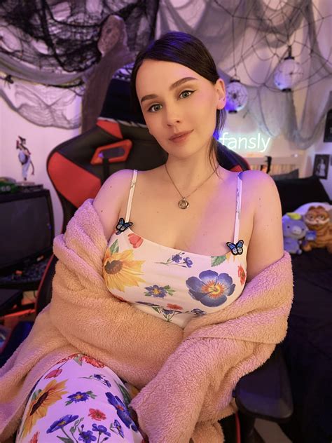 Tasha Leigh (u/tashalej) - Reddit