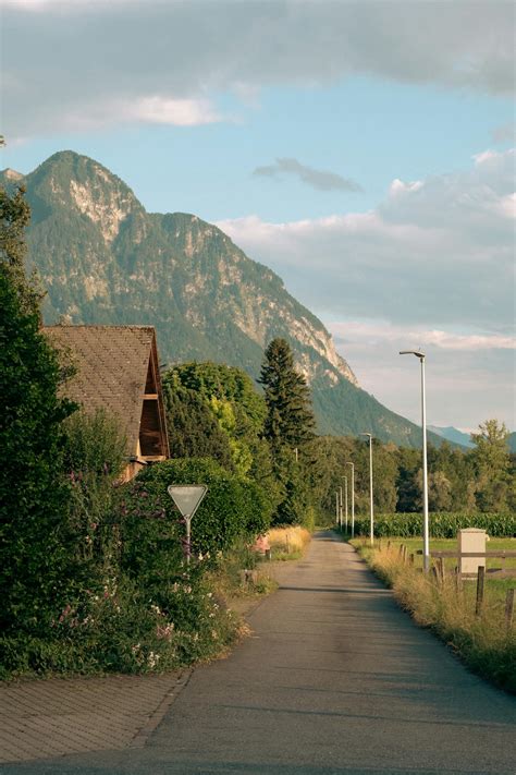 Large+Natural+Breasts+On+The+Beach Photos, Download The BEST Free Large