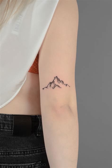 Vše o Tetování na ruku a přes 50 foto naších tetování - Black House Tattoo