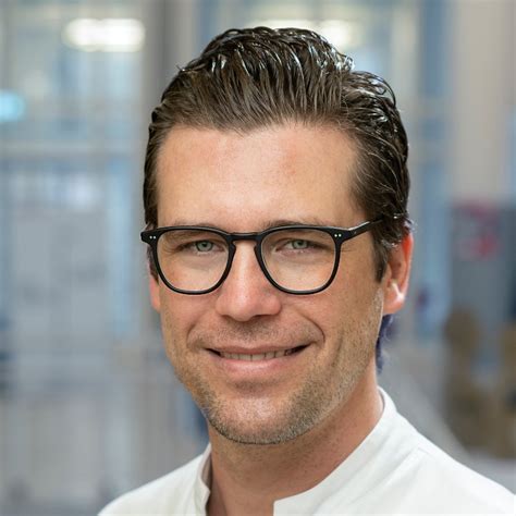 prof dr med stephan tschirdewahn chefarzt der klinik fuer urologie