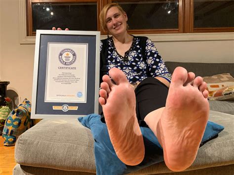 Houston woman breaks Guinness World Record for largest feet