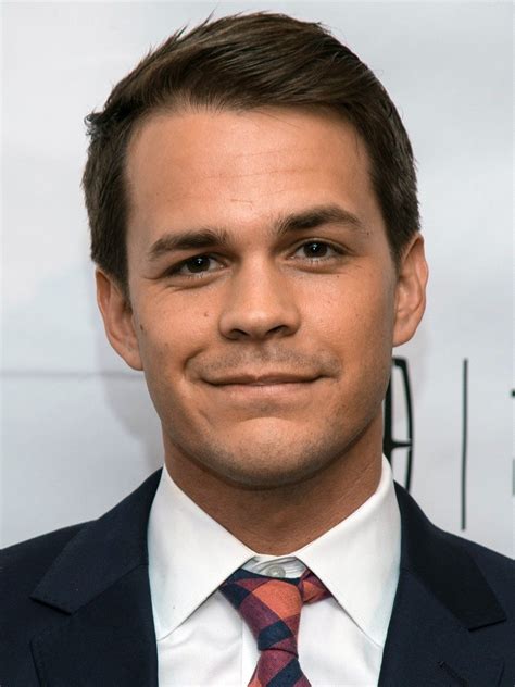 Johnny Simmons Girlfriend