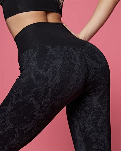 FITBOMB Одежда для фитнеса | ВКонтакте