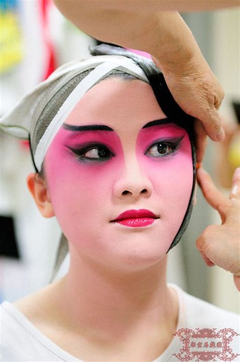 Chinese opera. Beautiful. Chinese Traditional Makeup, Chinese Makeup ...