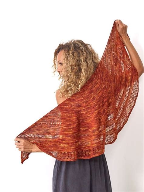 Free Knitting Pattern Manos Crescent Shawl - Laughing Hens