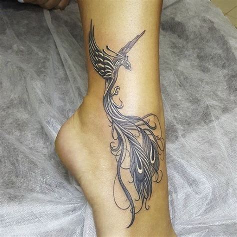 Tattoo panosundaki Pin