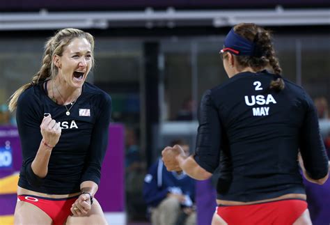 Misty May Treanor And Kerri Walsh Hitting