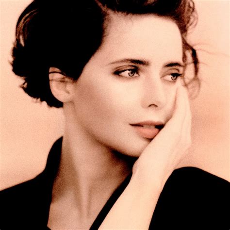 Isabella Rossellini, 70, on aging 'with beauty' and saying no to Botox