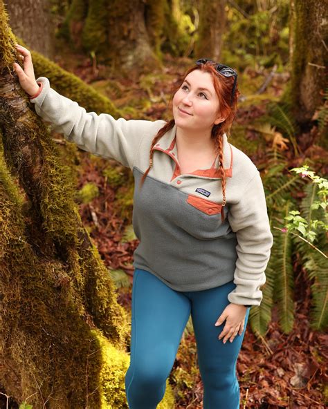 Isla Moon | Summer night swims>> | Instagram