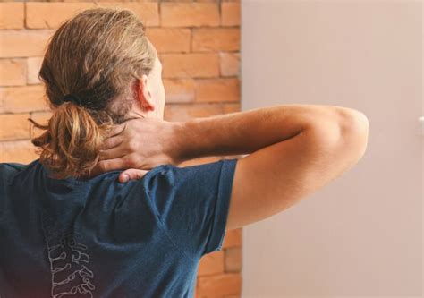 shoulder elbow wrist  hand pain relief chiropractic treatment