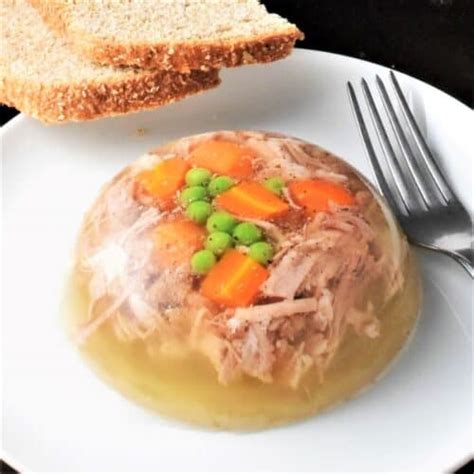 Polish Meat Jelly (Galaretka z Nόżek) - Everyday Healthy Recipes