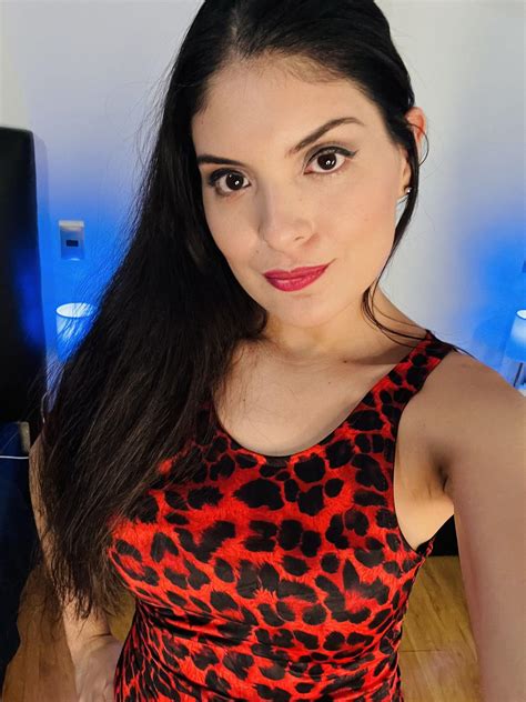 Red HOT for the weekend 🔥 - Sexy