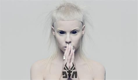 Yolandi Vi – Die Antwoord | MyConfinedSpace