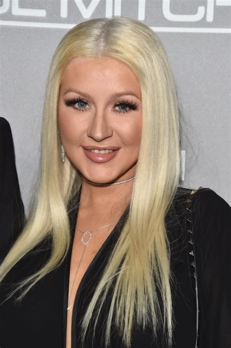 Christina Aguilera Focuses On Side Projects Instead Of New Album ...