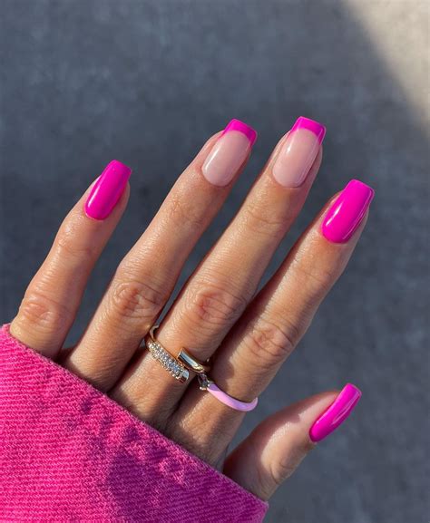 10 Bright Summer Nails To Try This Season | The Everygirl