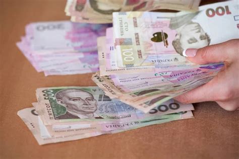 На Рівненщині судитимуть аферистку, яка “збирала гроші на ...
