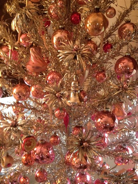 tree tinsel 9
